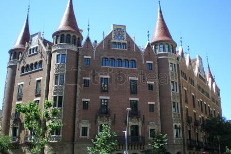 Recorrido por varios edificios míticos de Gaudí