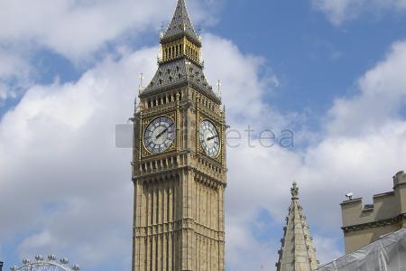 Terminamos el viaje con un itinerario recorriendo la@Abadía de Westminster , @Big Ben, London Eye y el  @Puente de la Torre